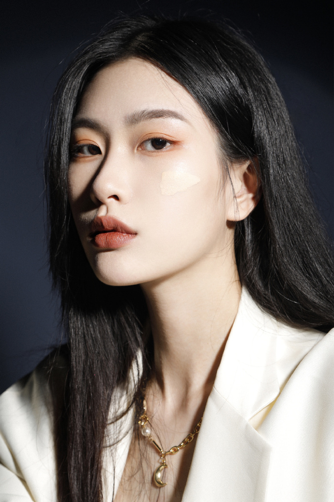 LIGHT & SKIN 商业作品